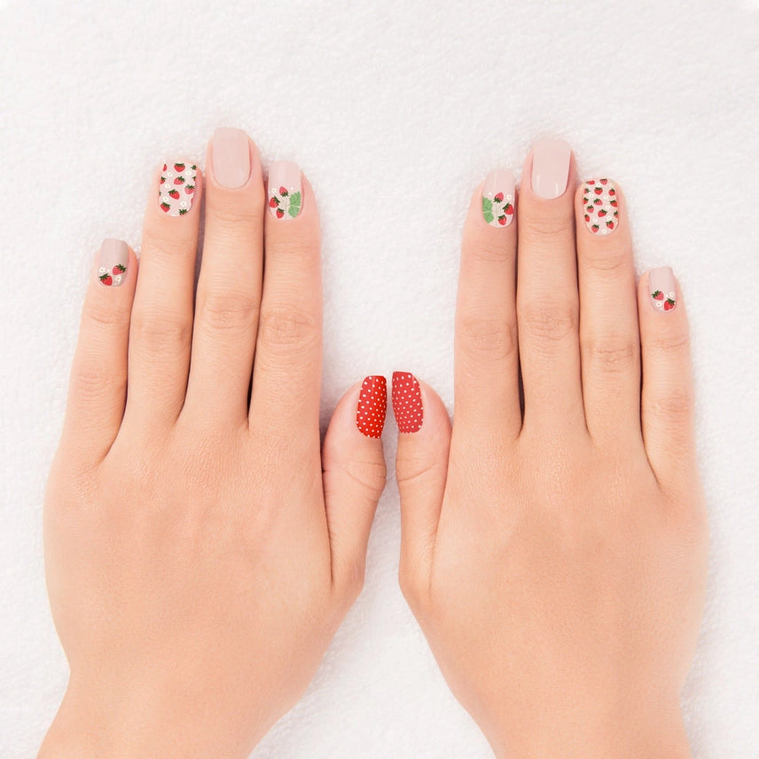 Berry Sweet Nail Wrap Kit