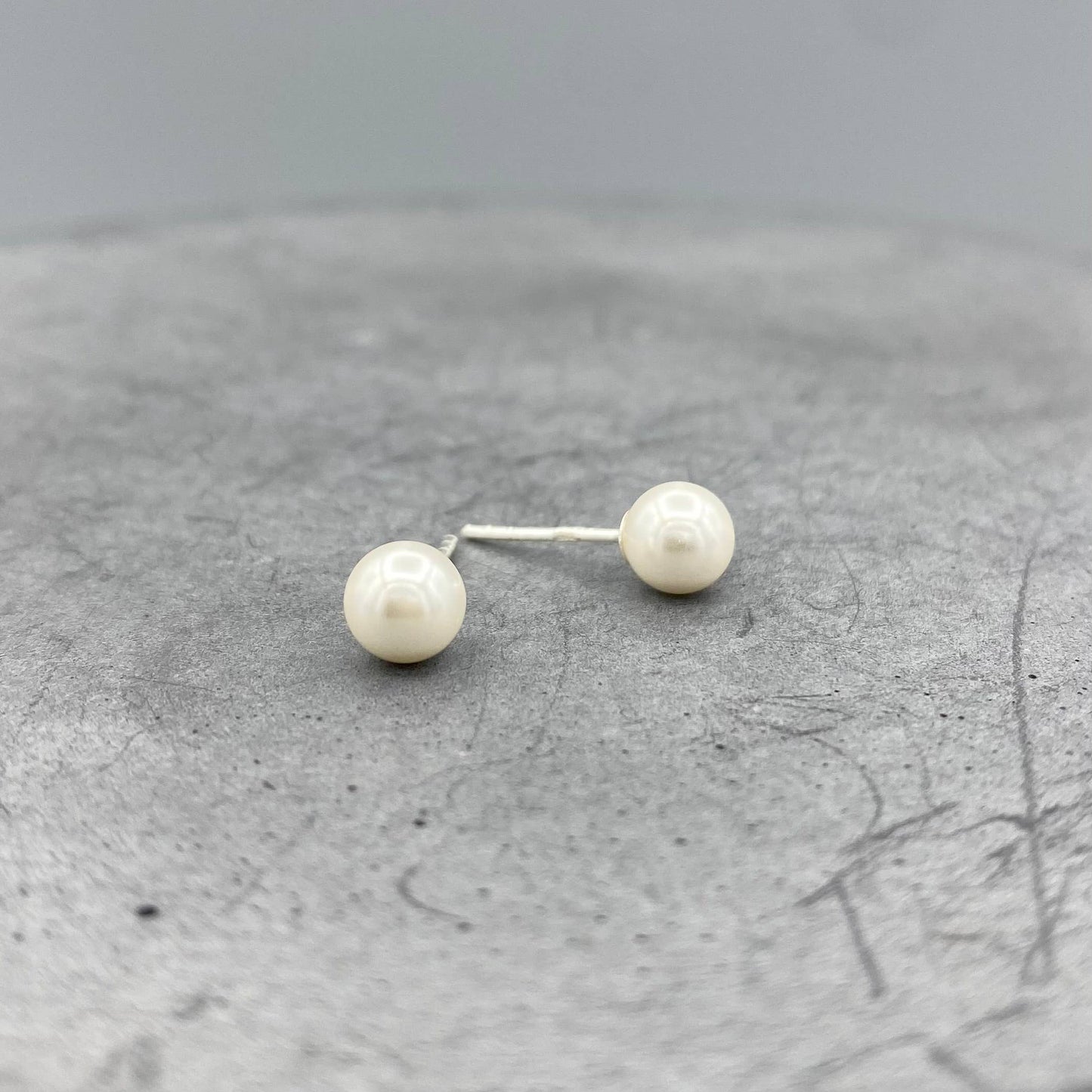 6mm White Pearl Studs