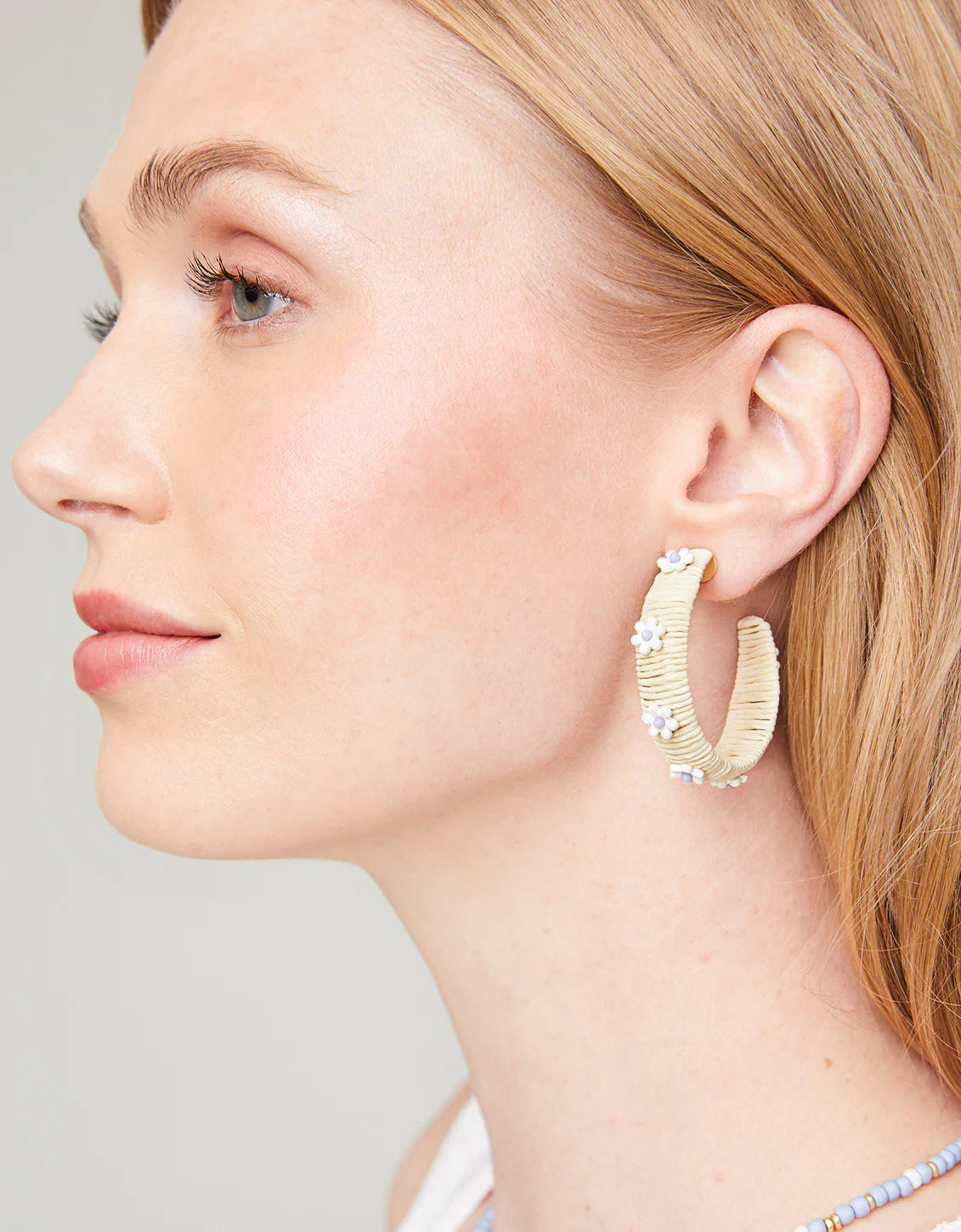 Daisy Straw Hoop Earrings Natural - The Silver Dahlia