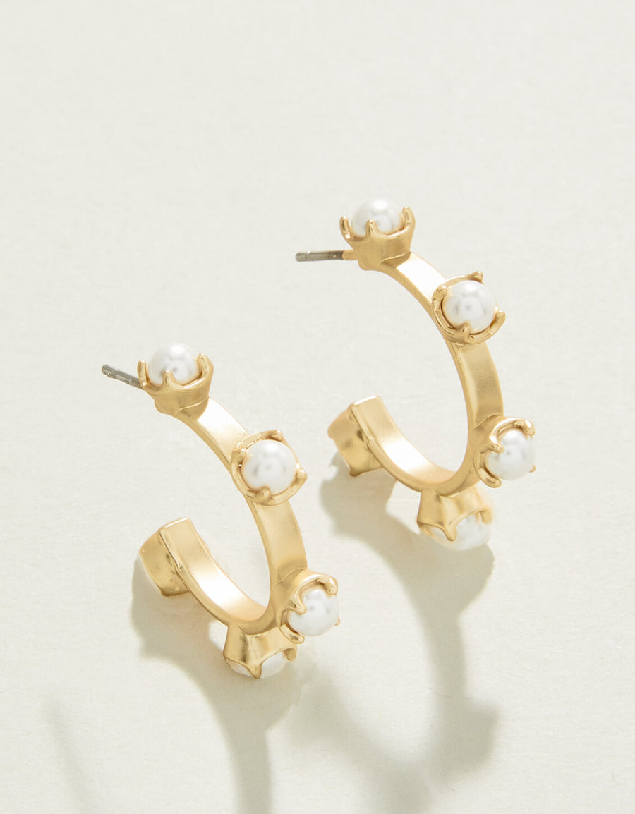 Stand Out Midi Hoop Earrings Pearl