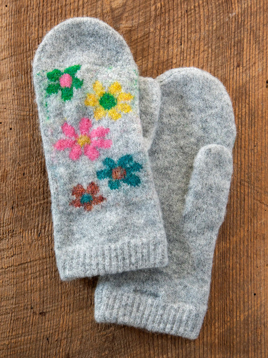 Intarsia Mittens Ash Daisy