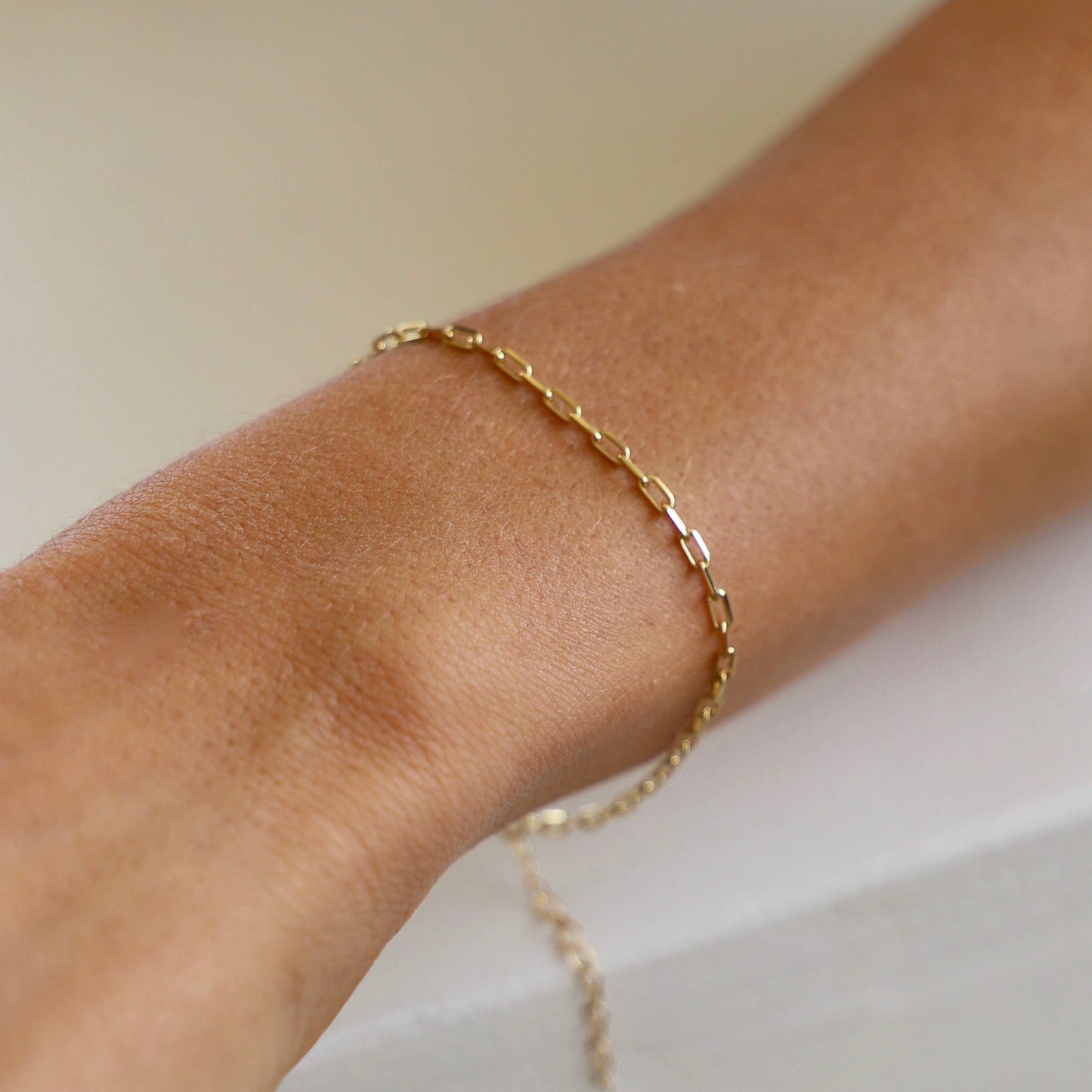 MINIATURE PAPERCLIP CHAIN BRACELET