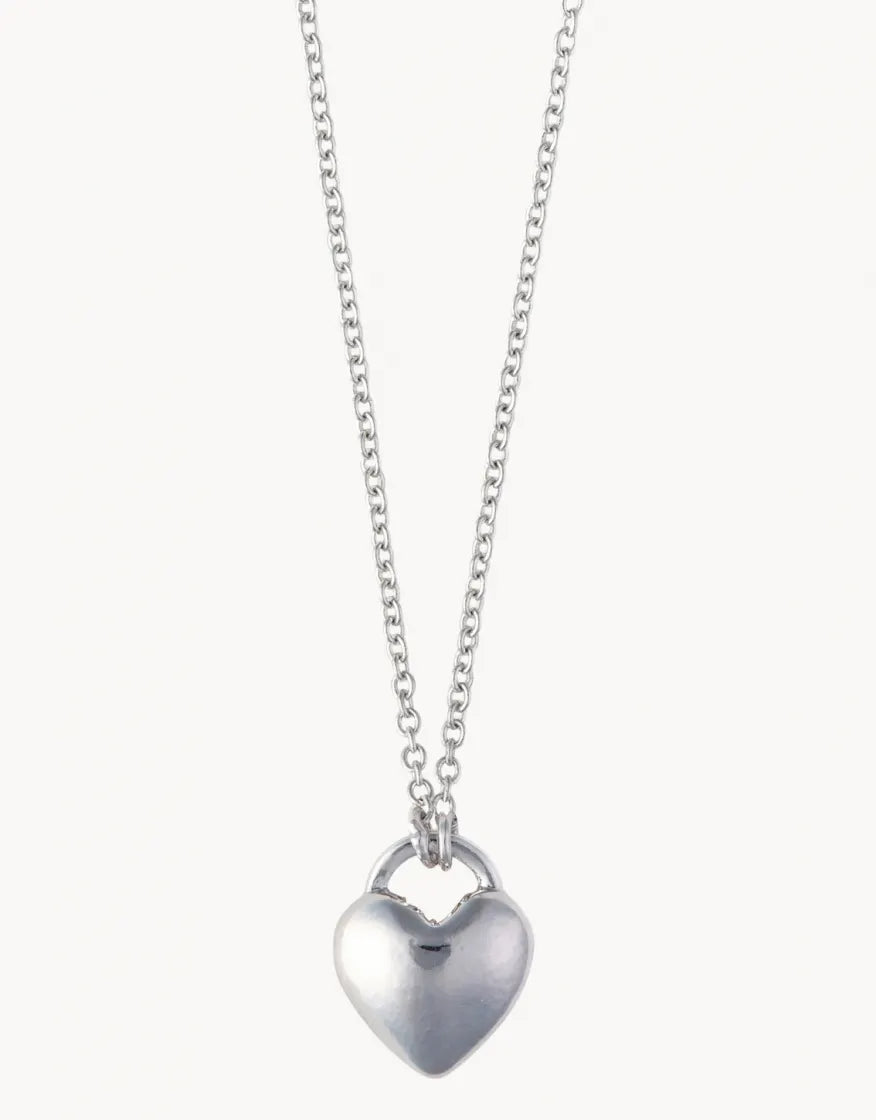 Sea La Vie Necklace 18" Love/Heart - The Silver Dahlia